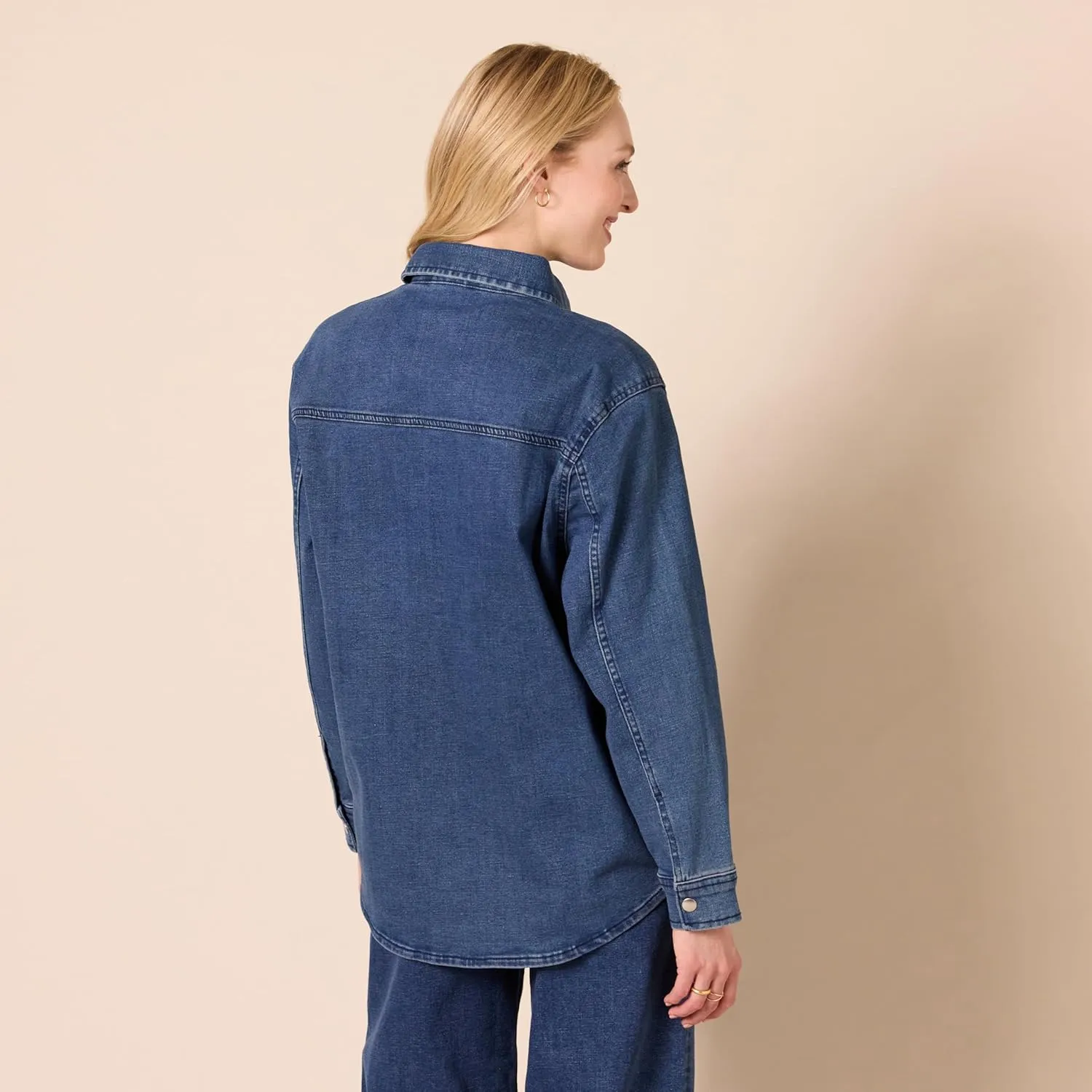 Amazon Essentials Women's Oversized-Fit Heavyweight Denim Shirt Jacket