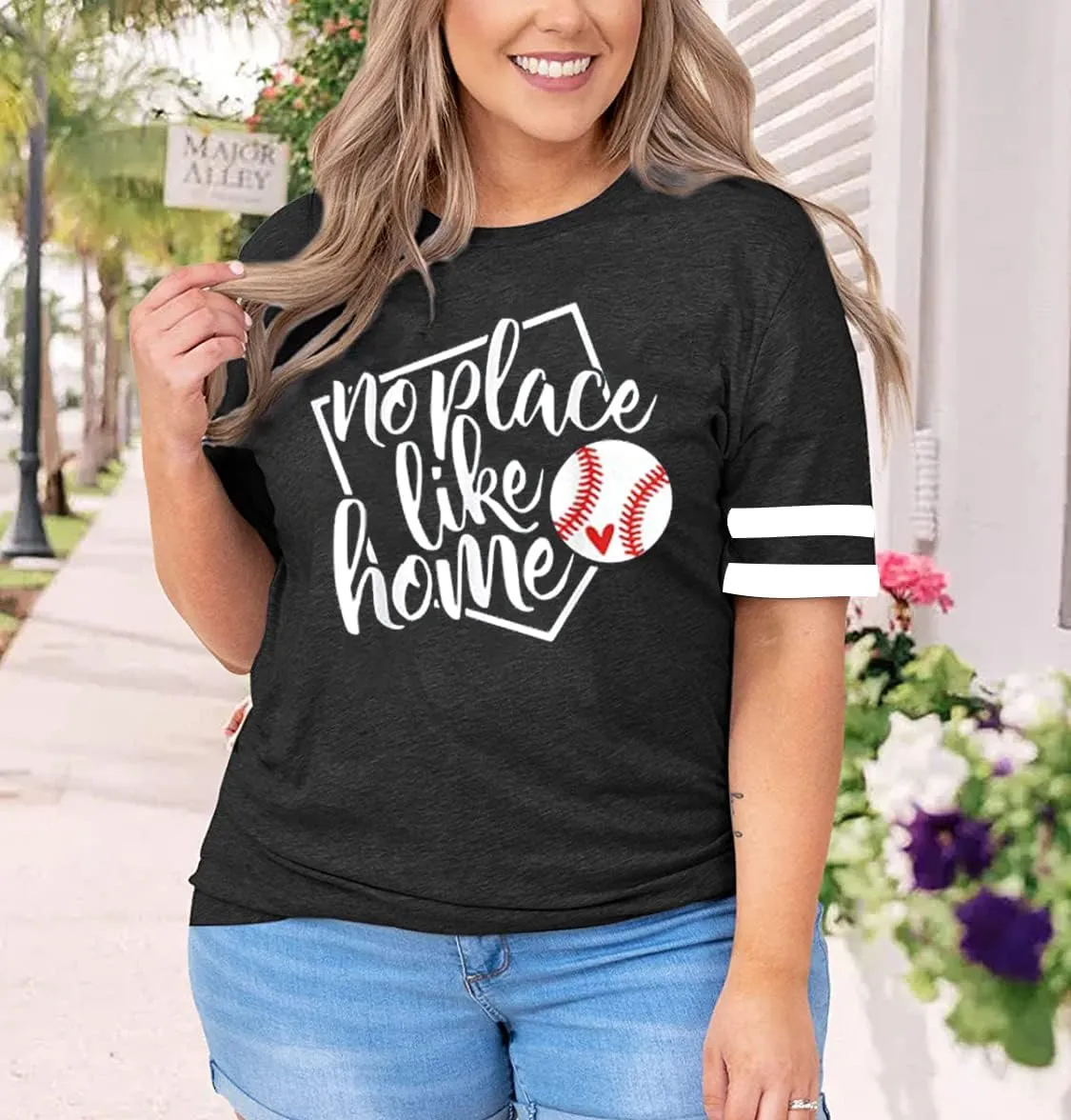 Plus Size Baseball Mom Shirt Women Love Heart Graphic Baseball T Shirt Mothers Day Baseball Gift Short Sleeve Tees