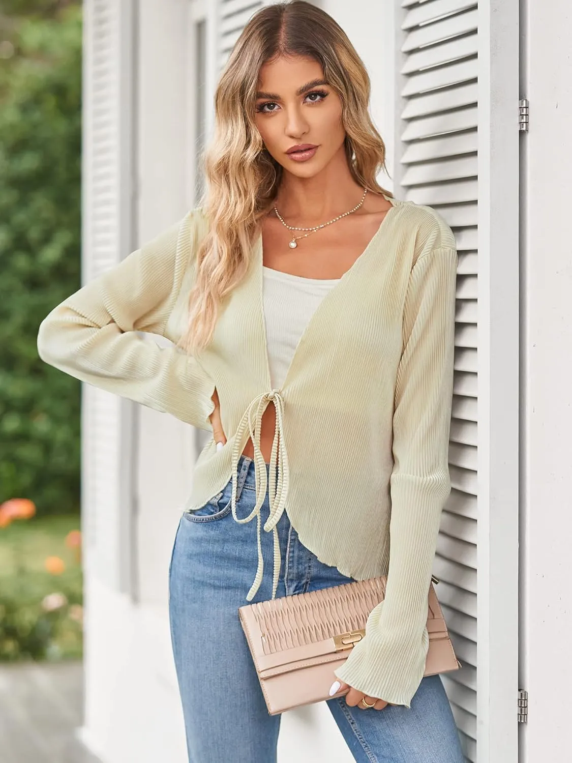 ZAFUL Women's Deep V Neck Tie Front Top Flare Sleeve Plisse Pleated Blouse Shirt Top Y2k Vintage Streetwear